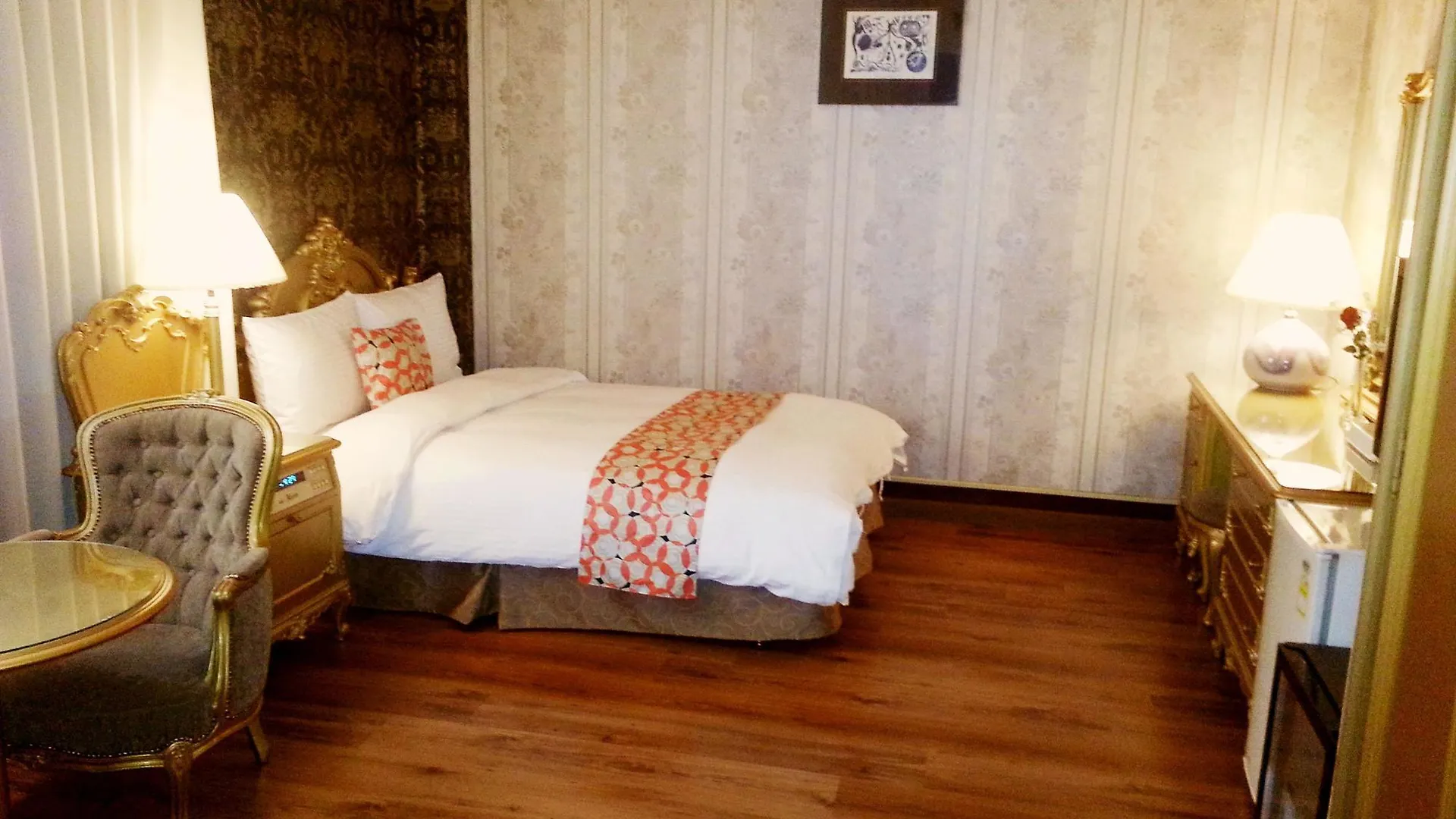 Donghwa Kim'S Hotel Seoul 3*,  South Korea