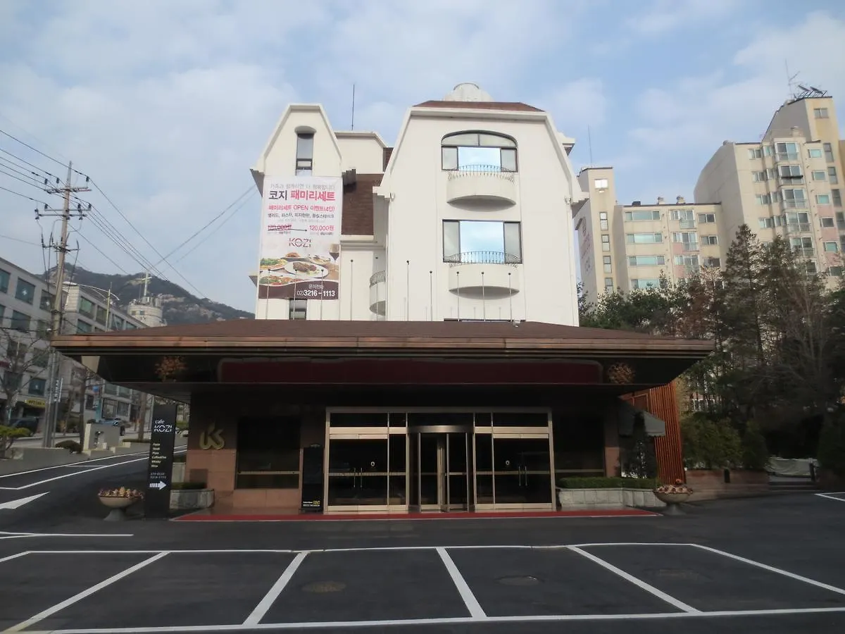 Donghwa Kim\'S Hotel location