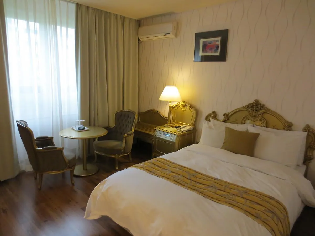 Donghwa Kim'S Hotel Seoul 3*,